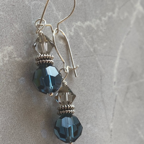 Jewelry - Silver Montana Swarovski crystal earrings